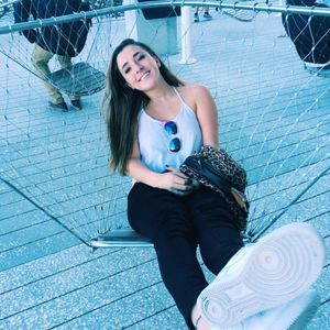 Meet your Posher, Hannah